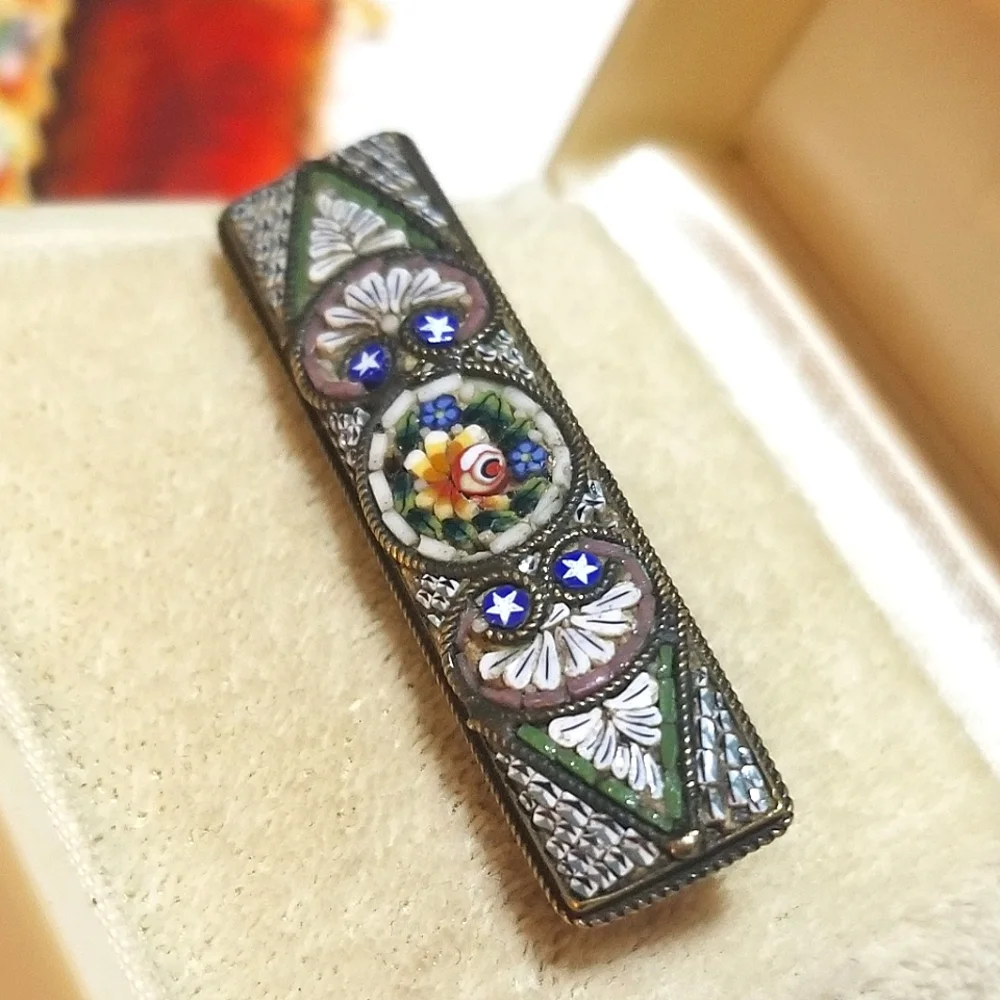 Antique ITALY Micromosaic Brooch - Picture 7 of 8